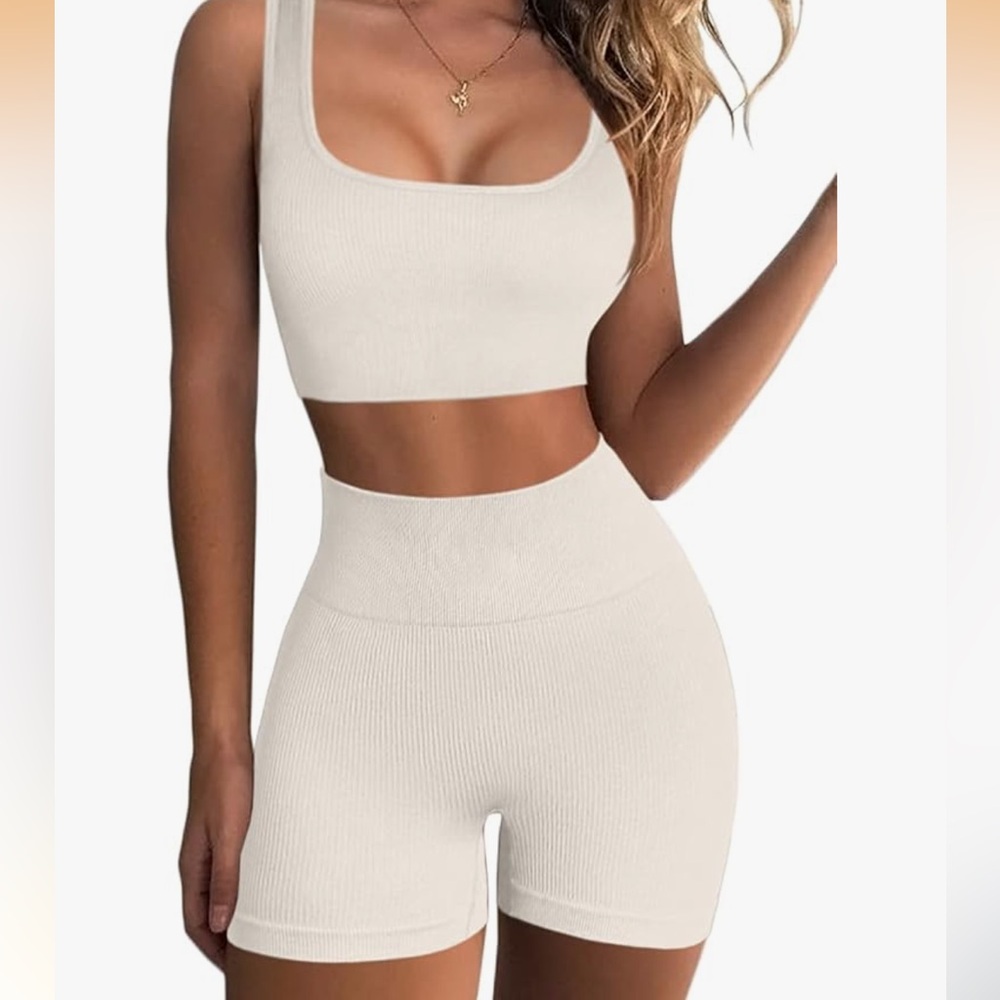 Cream Ribbed Workout Bra Short Set